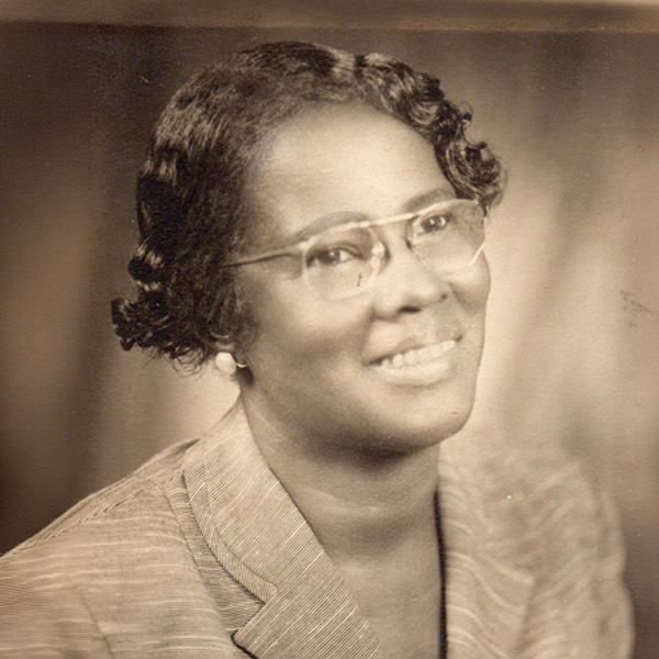 Portrait of Daisy T. Washington.